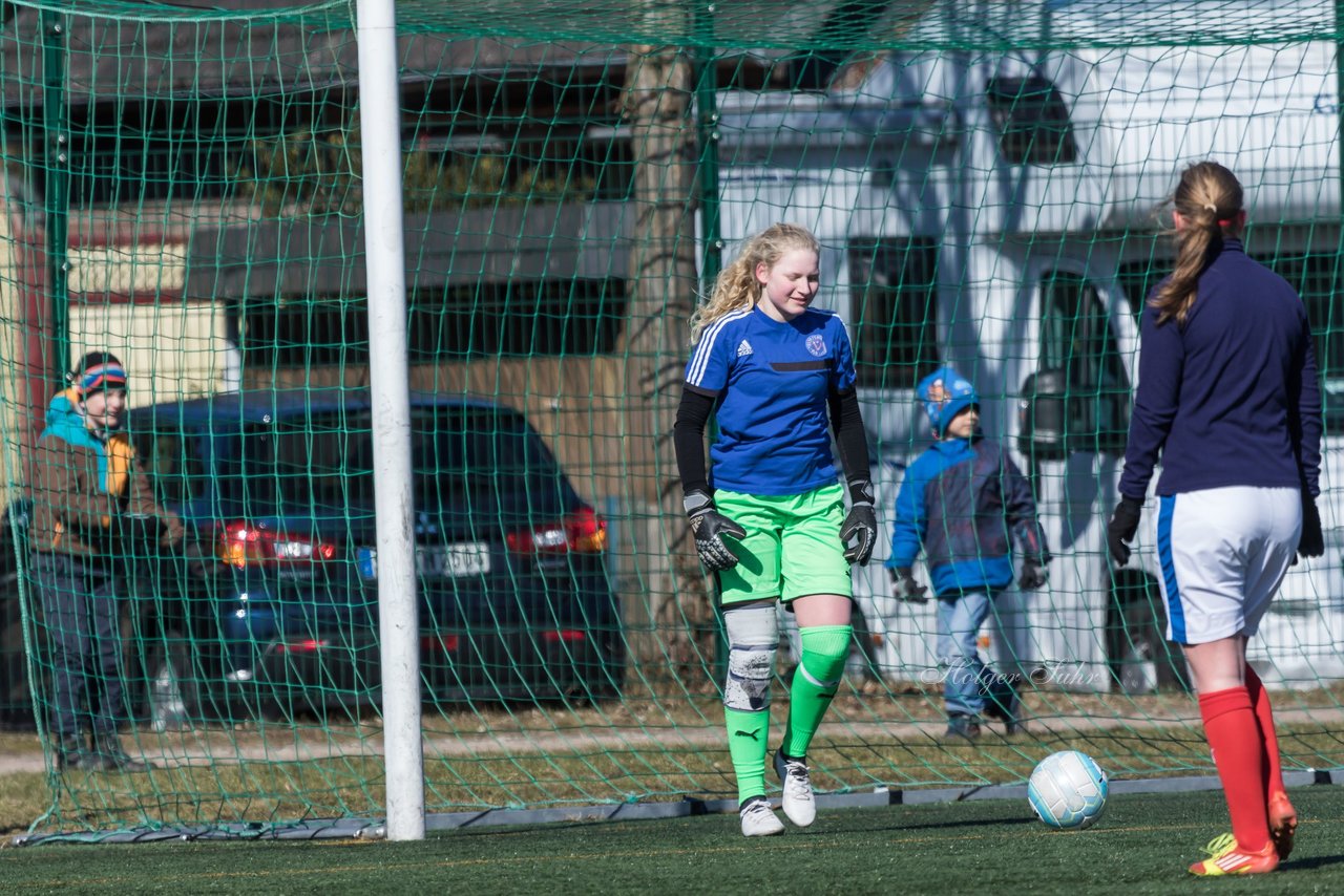 Bild 82 - B-Juniorinnen Halbfinale SVHU - Holstein Kiel : Ergebnis: 3:0